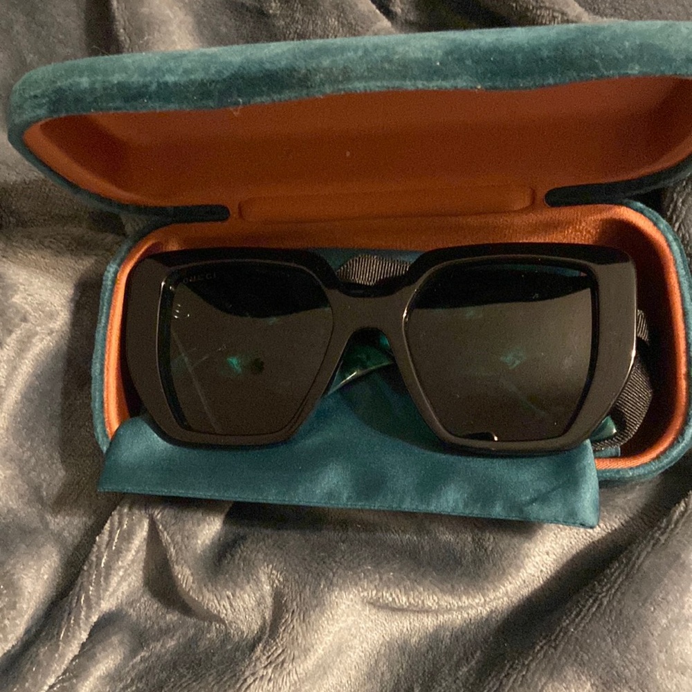 Gucci Sunglasses OPEN TO OFFERS